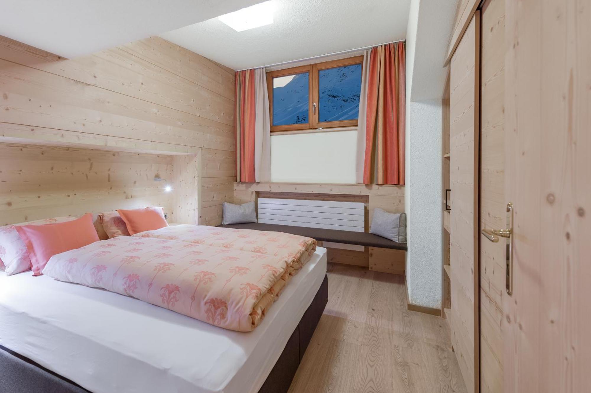 Hotel Garni Pirchhuett Obergurgl Szoba fotó